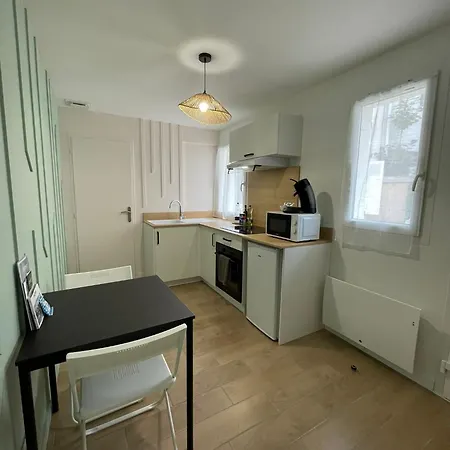Leo - Cosy Entierement Renove Avec Courette Apartment *